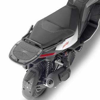 FIJACIÓN PORTAMALETAS TRASERA GIVI SR6711 APRILIA