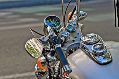 Espejos retrovisores para moto, tipos y características